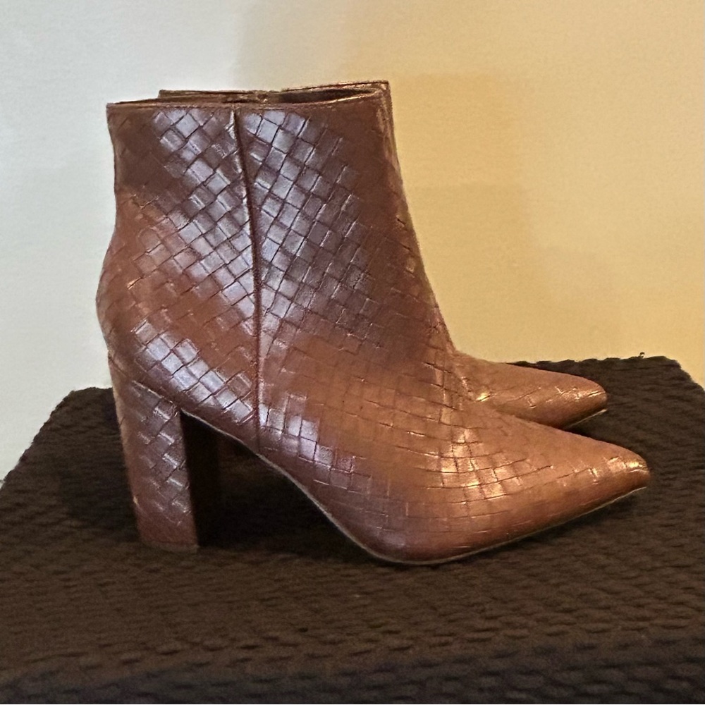 Bamboo Chocolate Brown Woven High Heel Ankle Boots Women’s Size 10